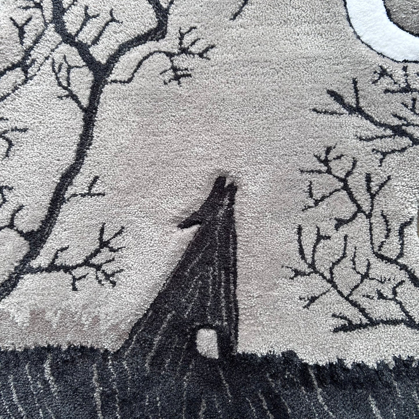 Tufted Wolf Rug (Made to Order)
